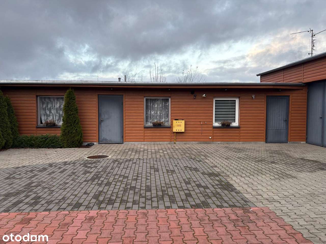 Dom parterowy, wolnostojący w Zalasewie + warszat na dużej działce!-18