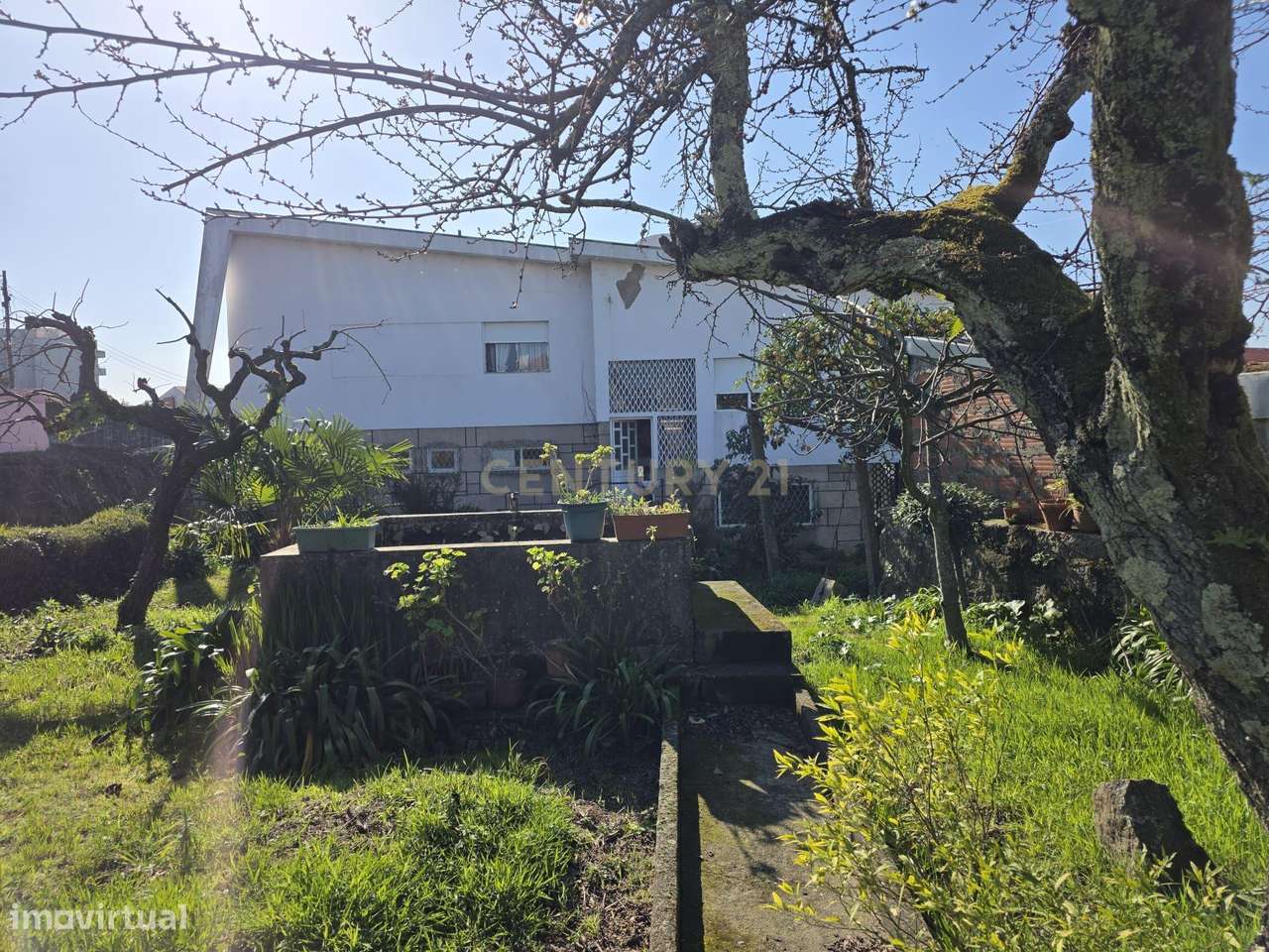 ✨ Oportunidade Única no Centro de Penafiel ✨-7