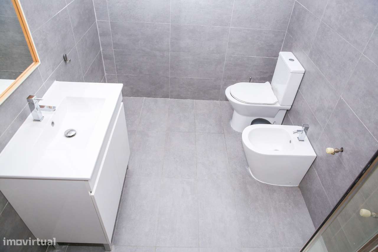 Moradia T4 isolada com logradouro de 2.200m²-26