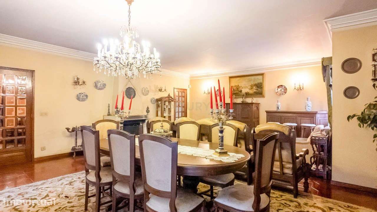 Moradia T4 Centro de Penafiel com Vista desafogadas e Jardim Privado - Grande imagem: 5/46