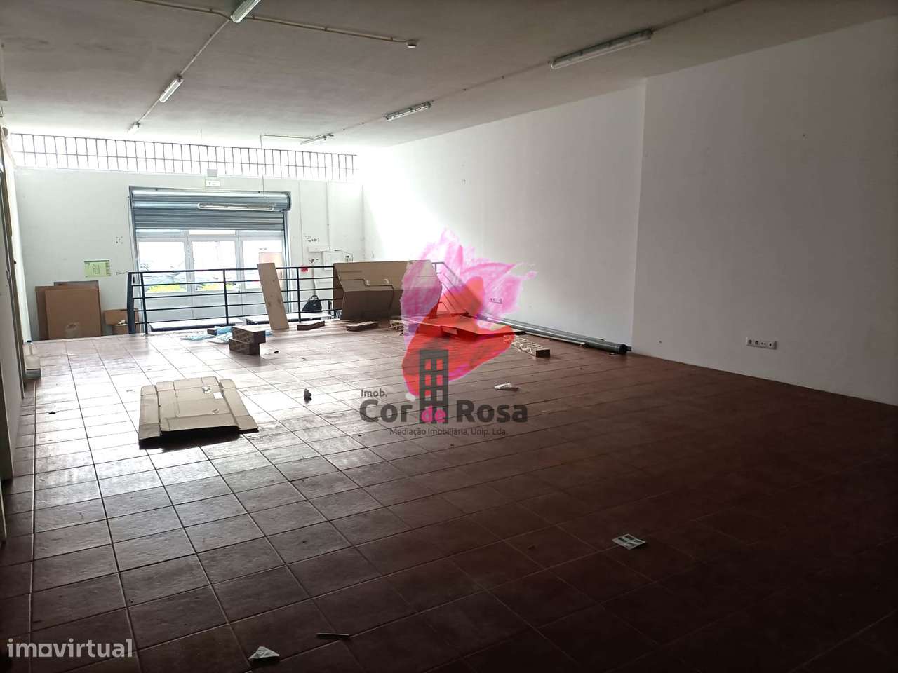 Loja para comercio – Quintã – Azurem - Grande imagem: 3/9