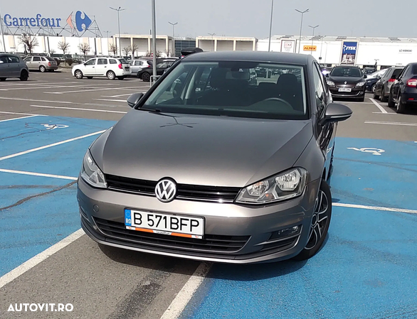 Volkswagen Golf 1.6 TDI DPF Trendline - 2