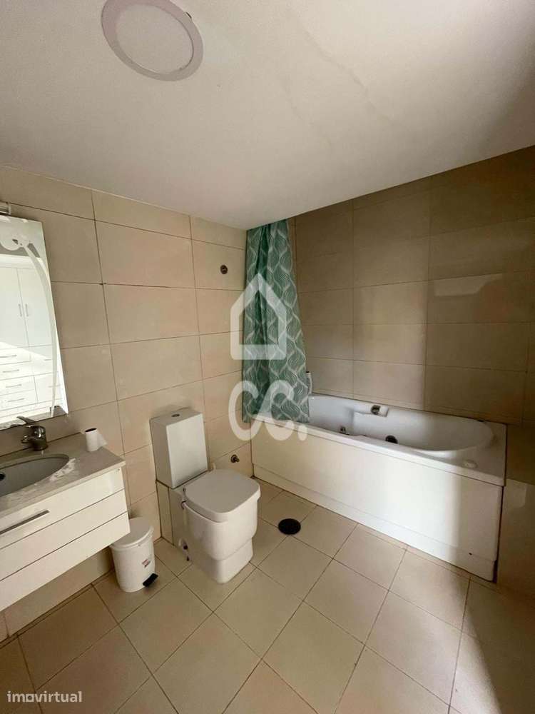 Moradia Geminada T2 Ramalde-11