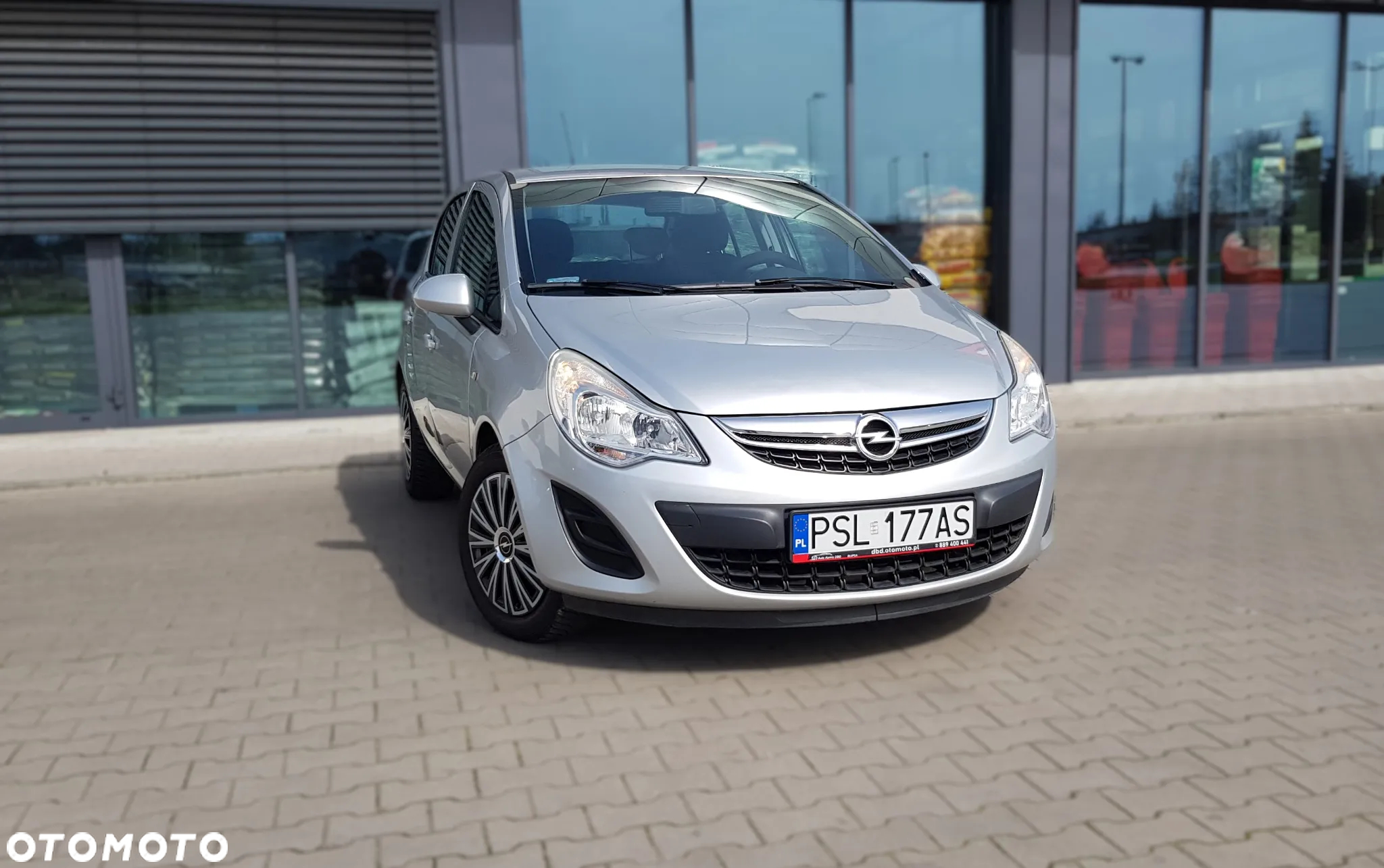 Opel Corsa 1.2 16V Edition / Active - 10