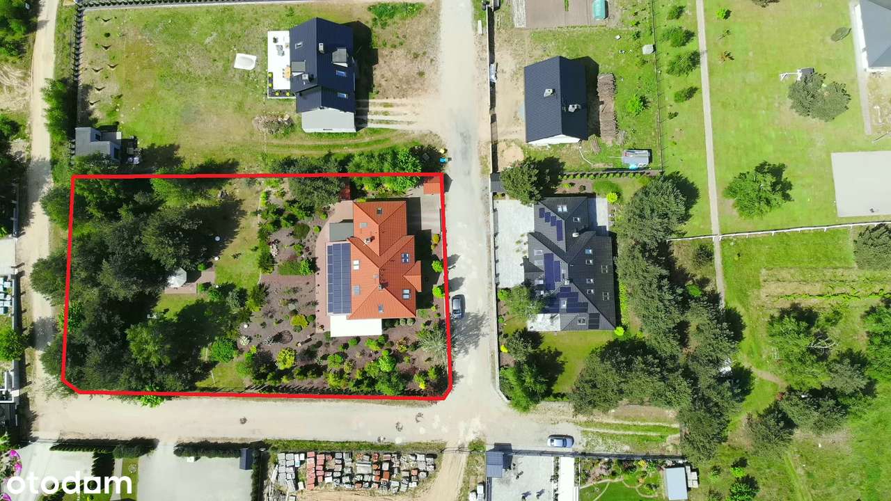 Przestronny dom z 6 pokojami w cichej okolicy-4