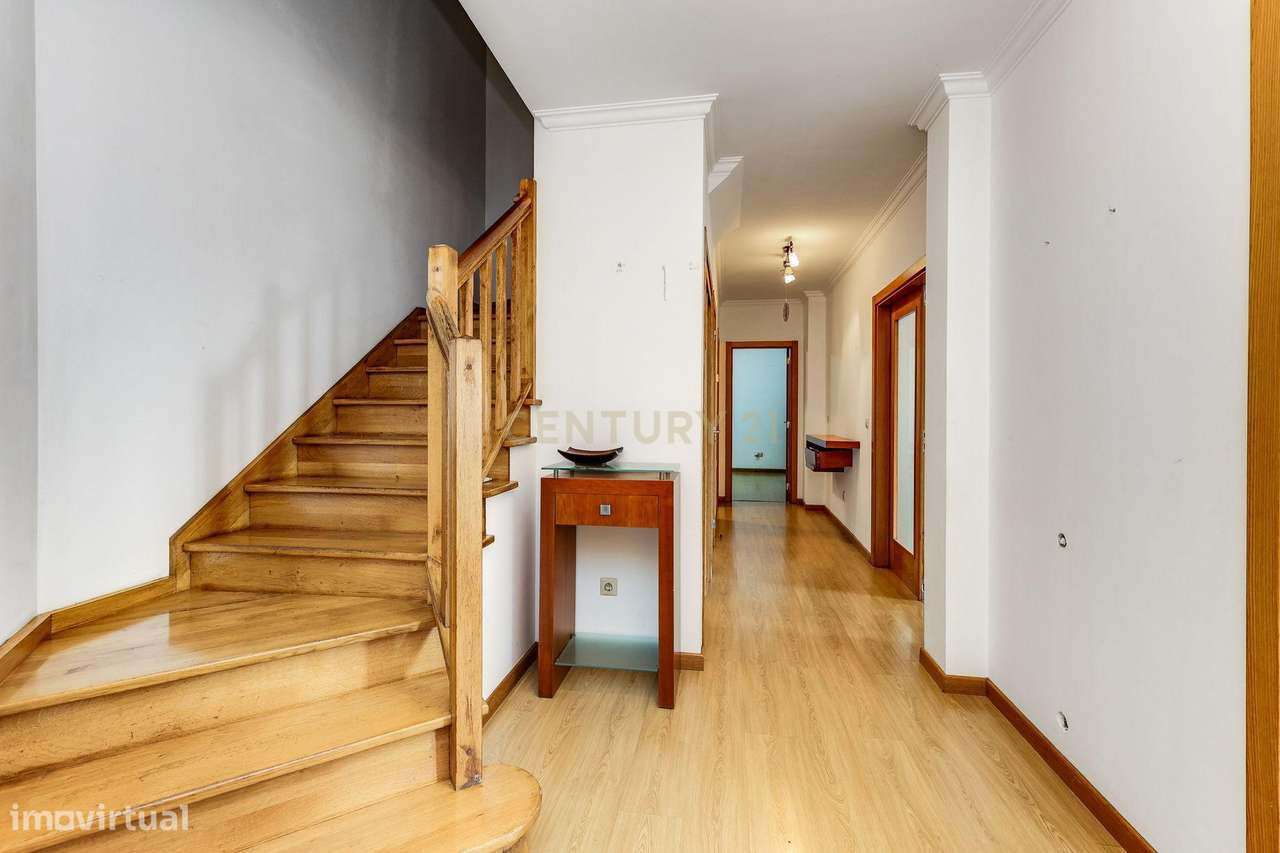 T4+1 Duplex na Venda do Pinheiro - Grande imagem: 4/42