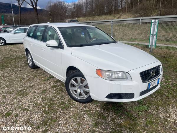 Volvo V70 D4 Summum - 3