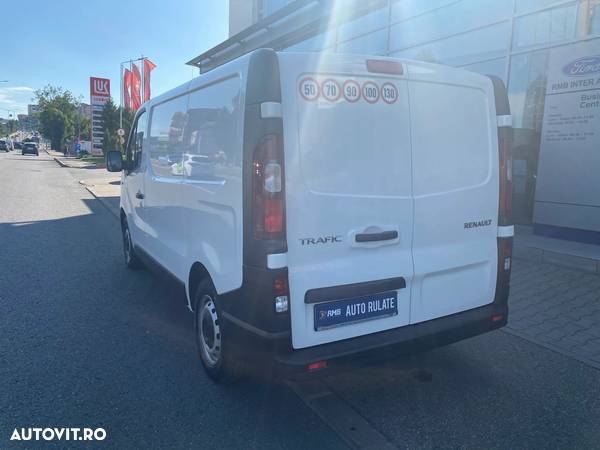 Renault TRAFIC - 10