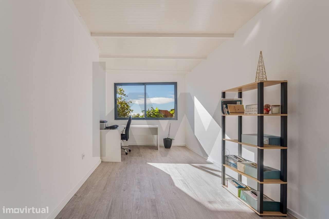 Moradia T3 com escritório, dois pisos e grande lote — Gaula, Santa Cru-23