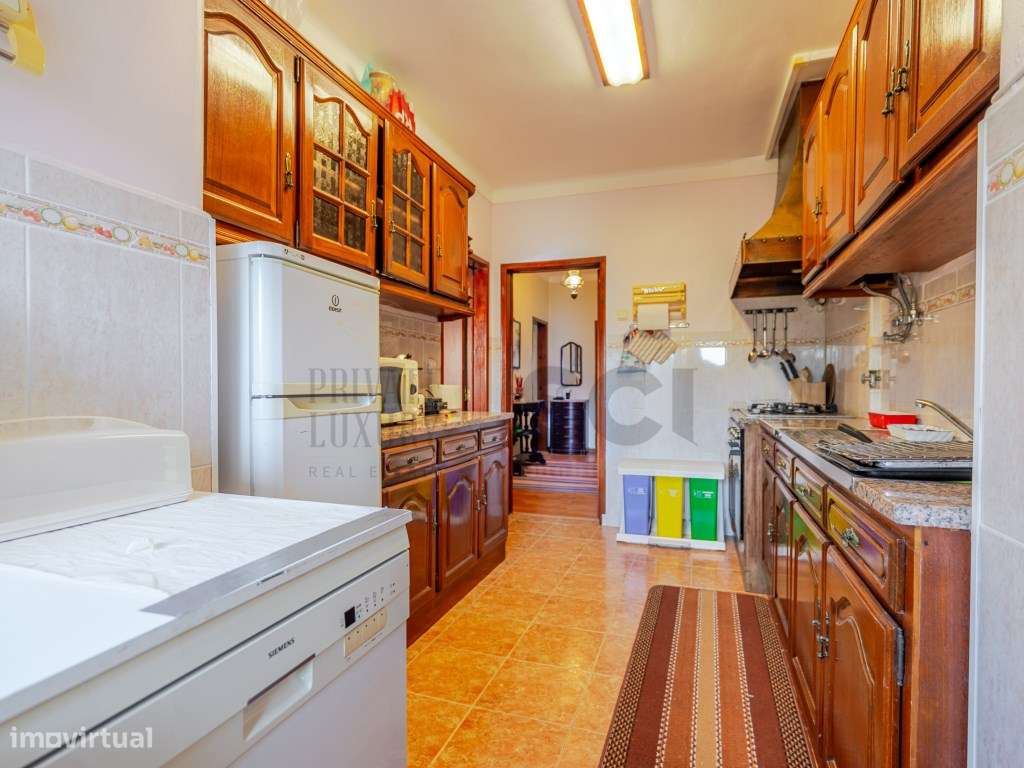 Apartamento T4 no Montijo-8