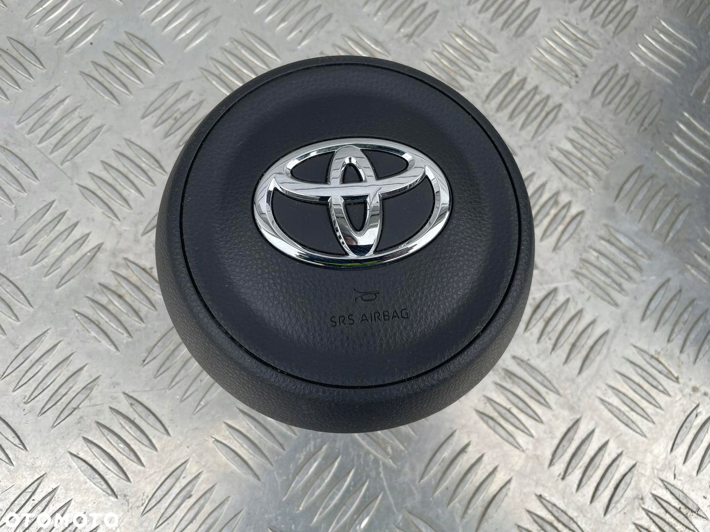 TOYOTA YARIS CROSS KONSOLA PODUSZKI POWIETRZNE - 7