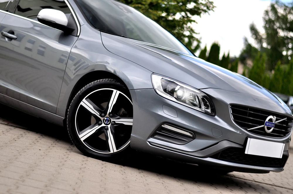 Volvo V60 I D4 Geartronic R-Design 2018