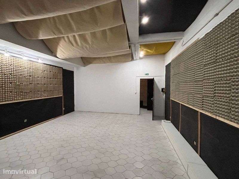 Aluguer de Loja/Escritório no STOP SHOPPING CENTER  - Bonfim Porto - Grande imagem: 5/9