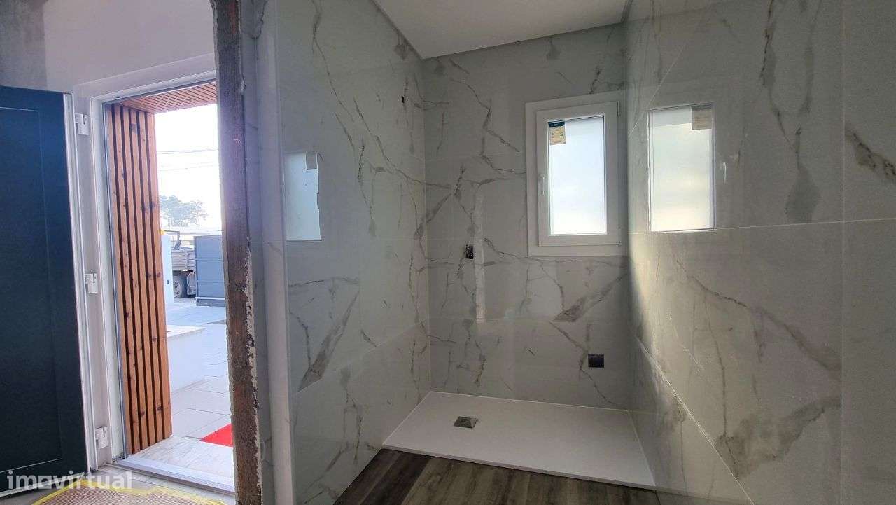 Moradia Térrea, com piscina – Azeitão-15