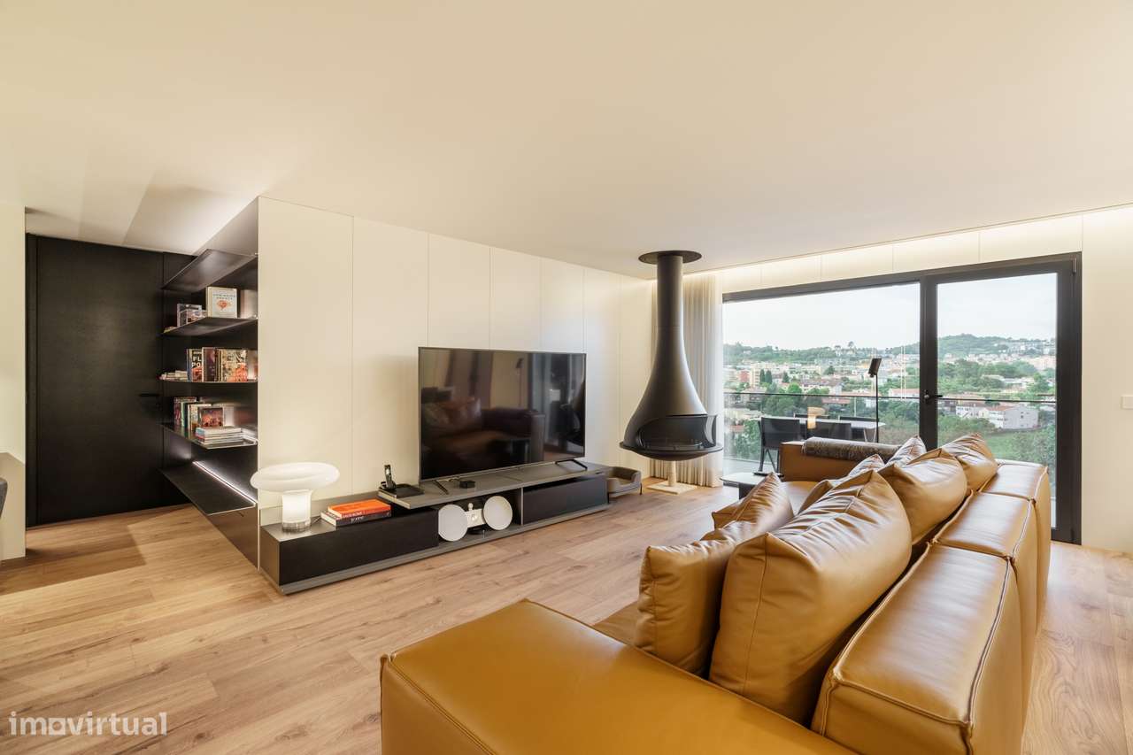 Elegante apartamento T3 em condomínio fechado na encosta do Bom Jesus-8