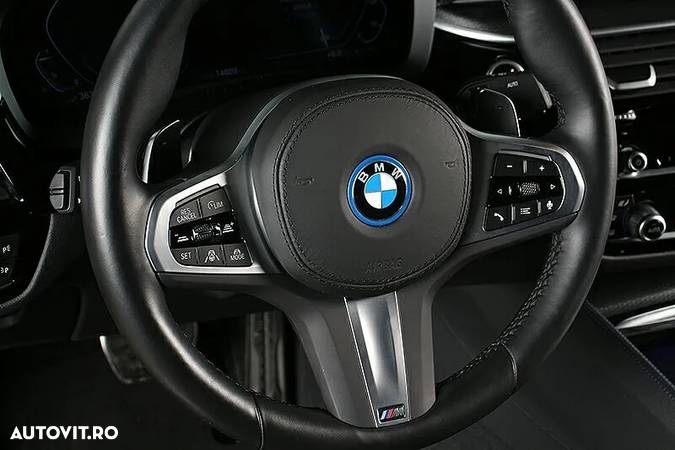 BMW Seria 5 530e xDrive - 4