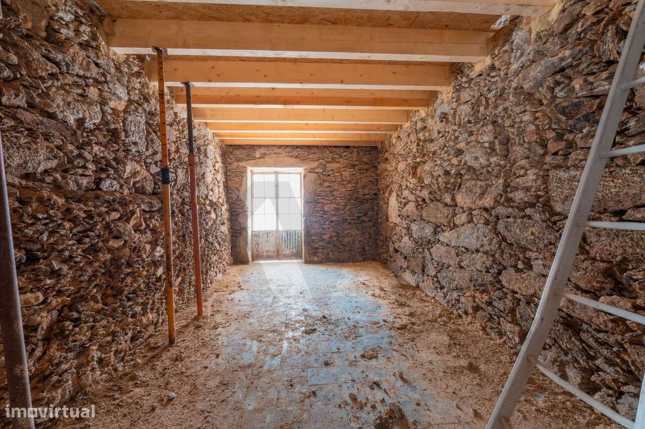 Palacete | Várias frações | PROJETO APROVADO| Vila Cucujães – OAZ!-16