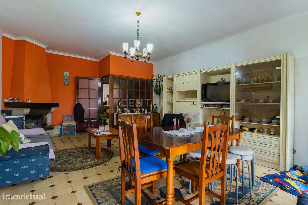 Apartamento T3 no Centro da Marinha Grande - Grande imagem: 2/13