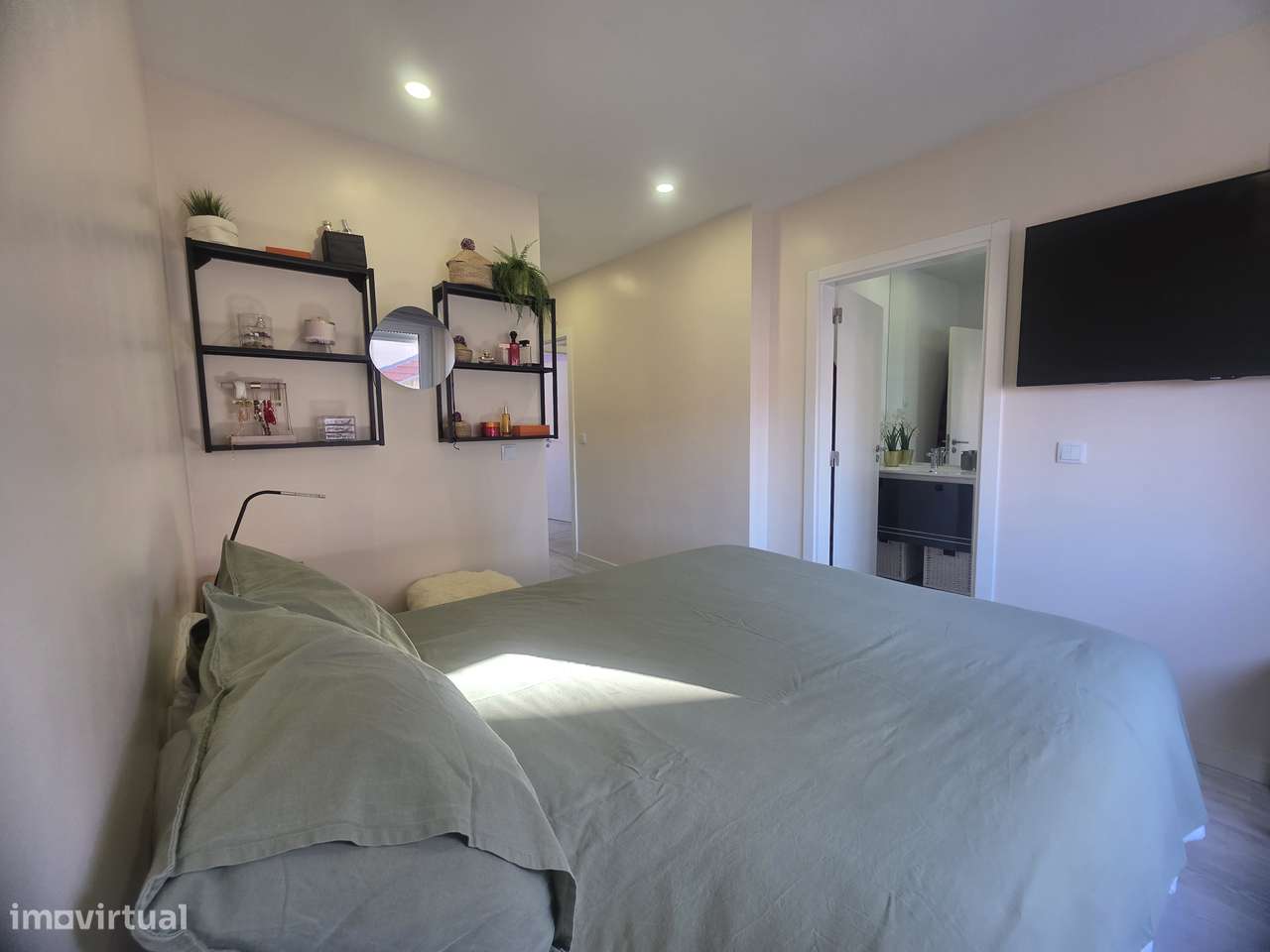 Apartamento T3 a dois paços do Metro e Comboio-26