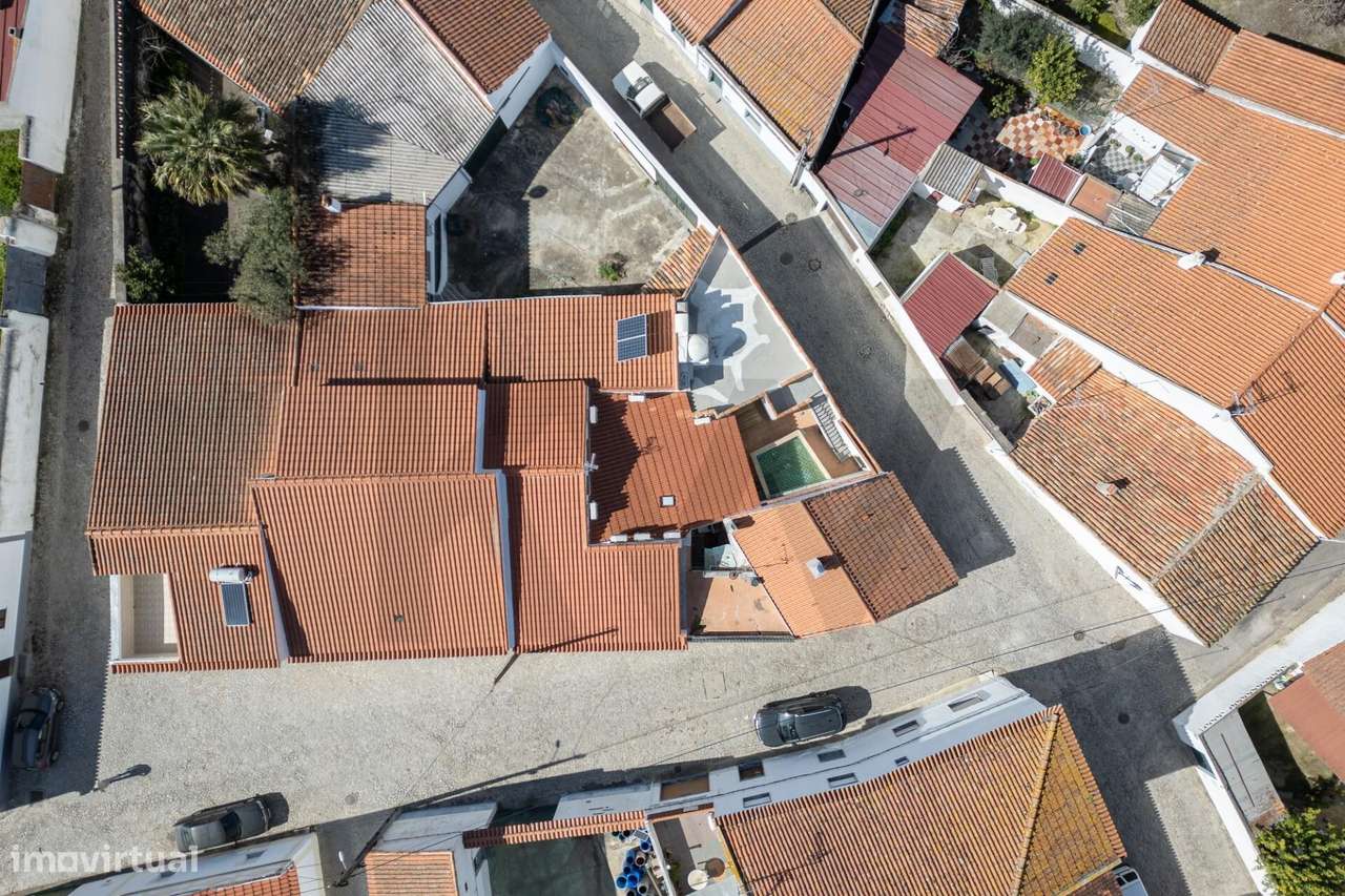 Moradia Térrea T5 com Piscina no Centro de Pias – Totalmente Renovada-15
