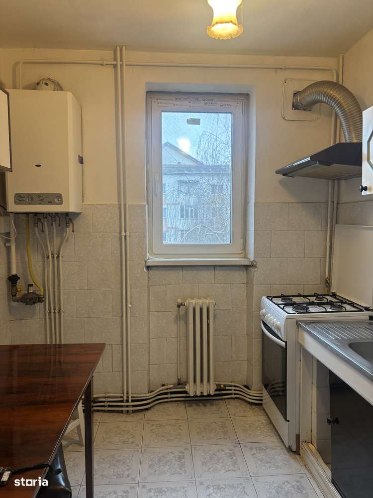 Apartament 2 camere decomandat Școala 7-2