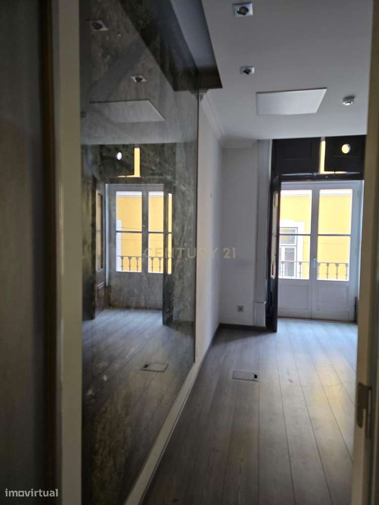 Escritório com 360 m2 na baixa de Lisboa - Grande imagem: 3/16