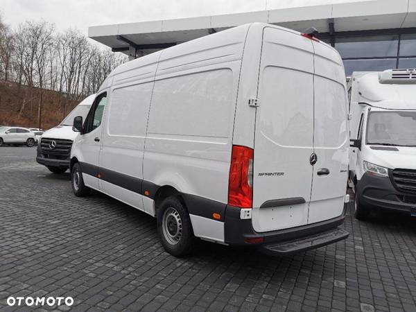 Mercedes-Benz sprinter - 6