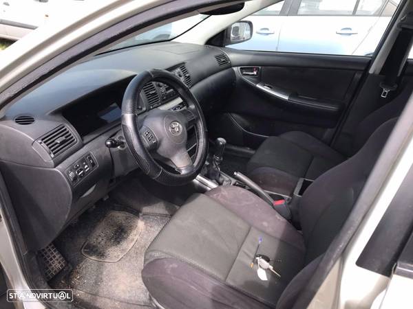 Toyota Corolla E12 1.4 D-4D 5P 2005  - Para Peças - 7