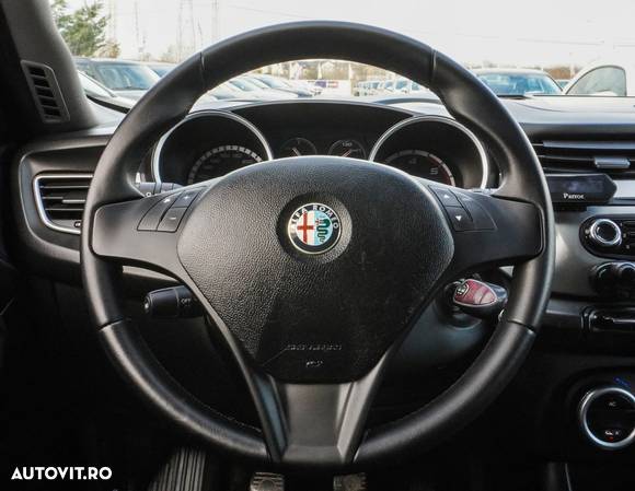 Alfa Romeo Giulietta 1.6 Mjet Distinctive - 19