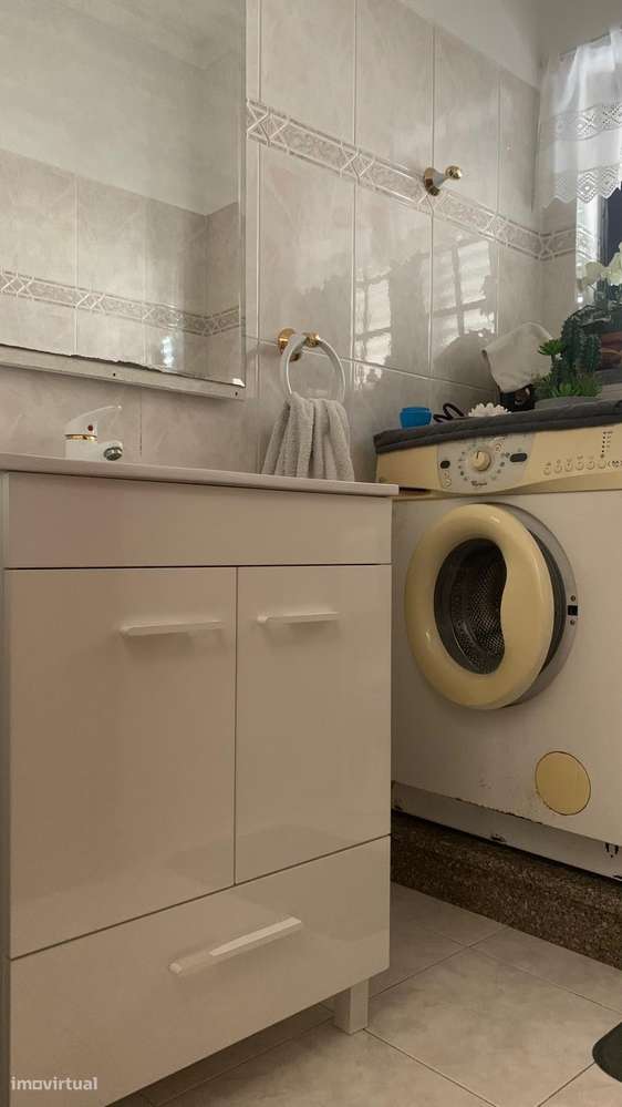 Moradia T3+1 em Vale de Milhaços-13