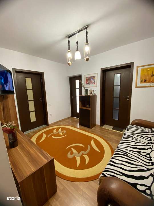 Apartament 3 camere, terasa, strada Pietroasa-5