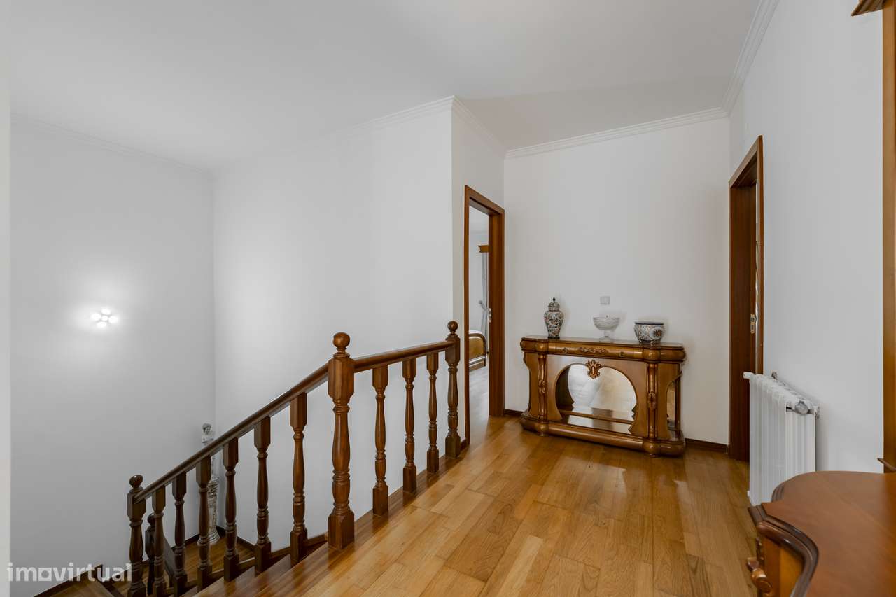 Moradia T4 para venda em Ponte da Barca, Vila Nova de Muía-24