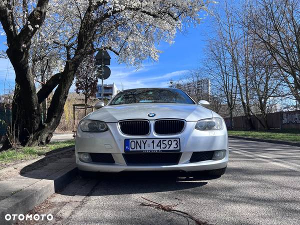 BMW Seria 3 320i Cabrio - 9