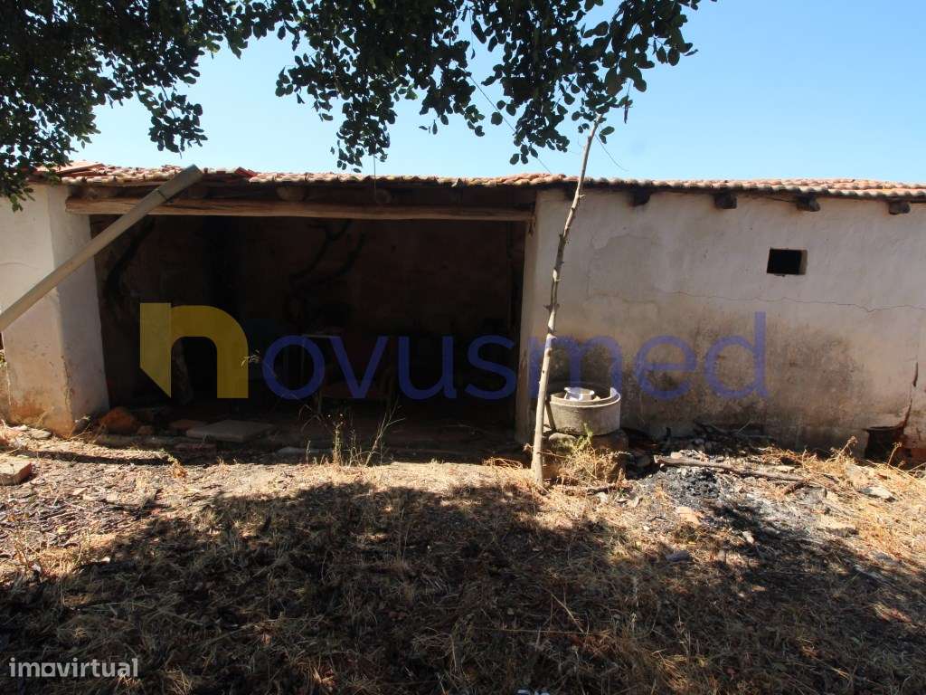 Casa com Projeto Aprovado para Moradia T3 com Piscina | Poço Barret...-29