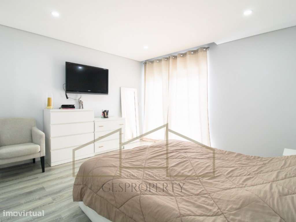 Moradia T3 nos Redondos, em Fernão Ferro-44