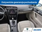 Volkswagen Golf - 9