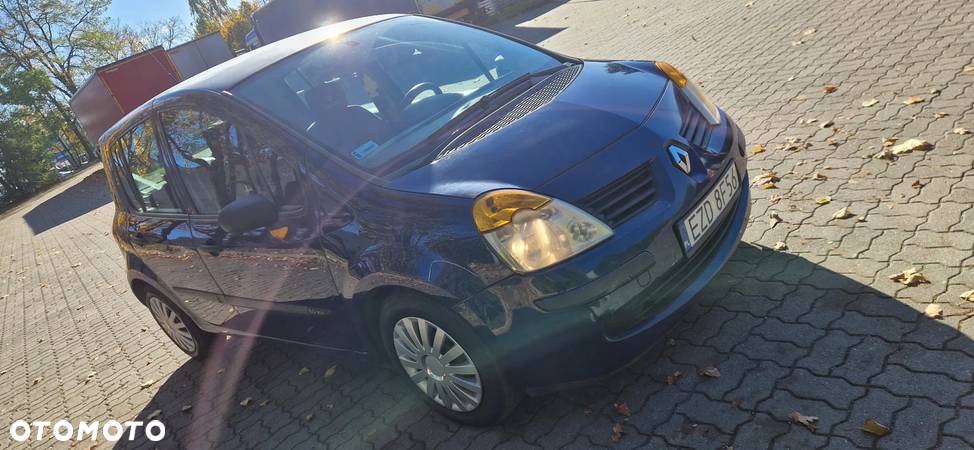 Renault Modus 1.6 16V Privilege - 7