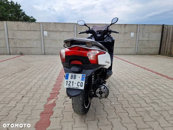 Kymco Downtown - 12