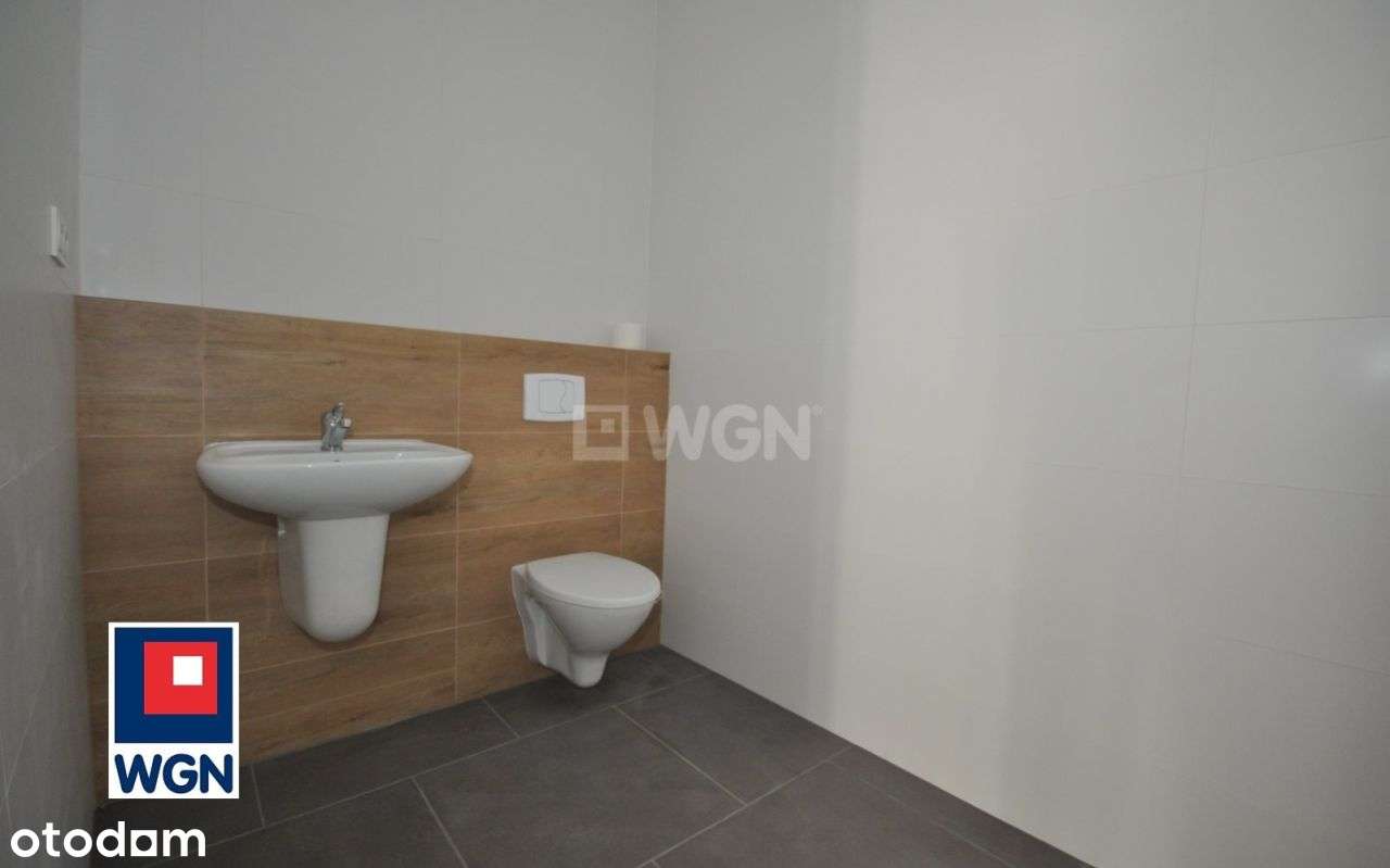 Lokal użytkowy, 73,28 m², Radomsko-9
