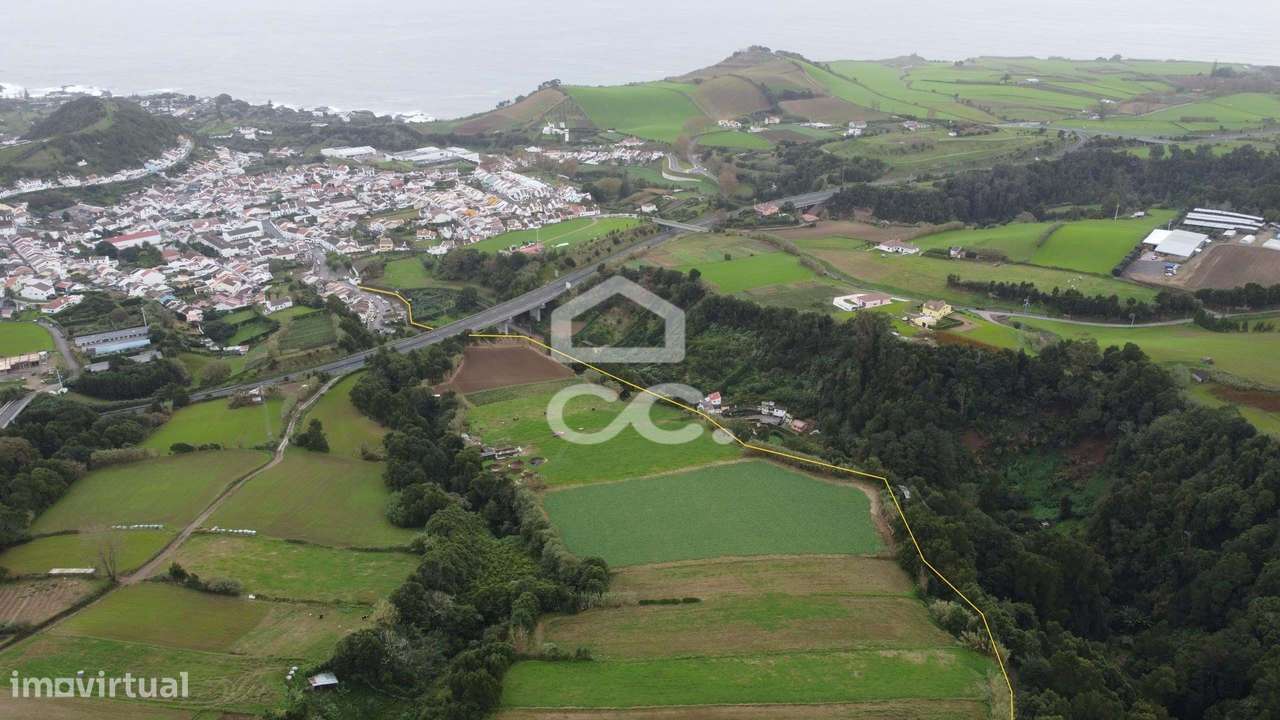 Terreno com 8.100,00 m2 - Água de Pau - Lagoa - Grande imagem: 4/10