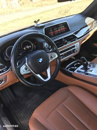 BMW Seria 7 730d - 8