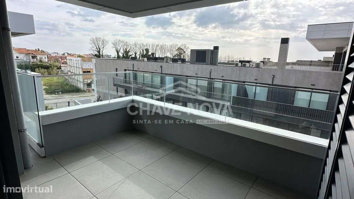 T2 de Luxo no Canidelo Premium – Último Piso | A 900m da Praia SD/CO-0