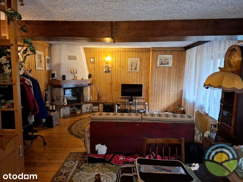 Dom dwurodzinny ( 2 odrębne mieszkania ) na działce 330 m2-6