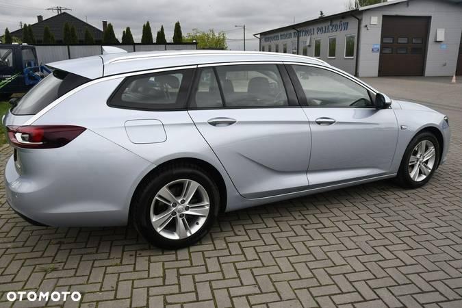 Opel Insignia - 8