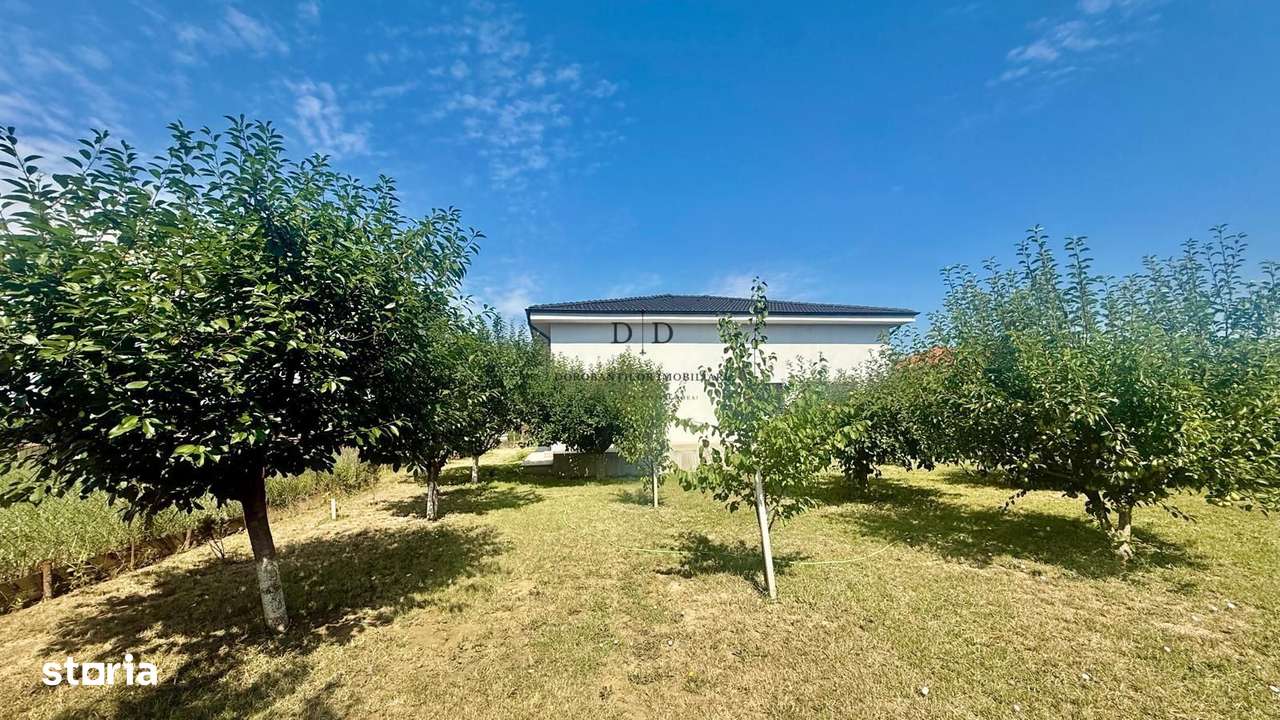 Vanzare 3 case + Teren 1400 mp – Garaj auto – zona Bonțida-2