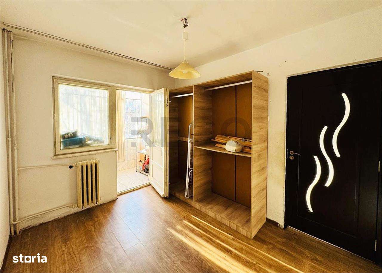 RECO . Apartament cu 3 camere Valenta . - Imagine principală: 5/8