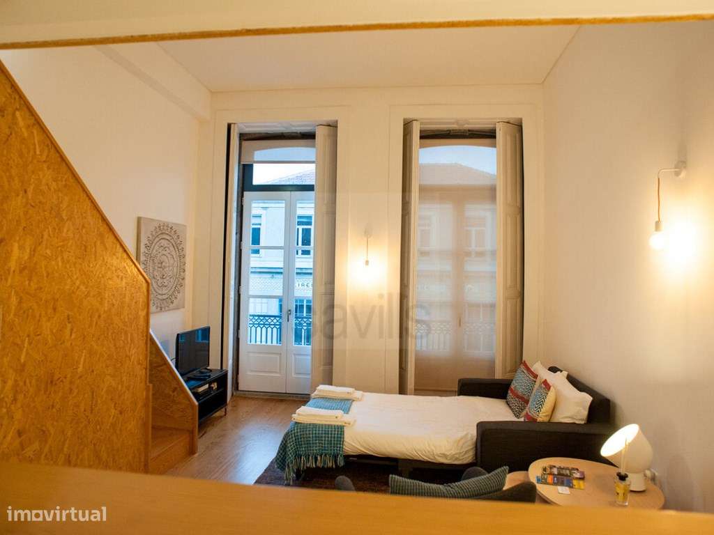 T0 mezanino na Rua Duque de Loulé no Porto - Grande imagem: 5/16