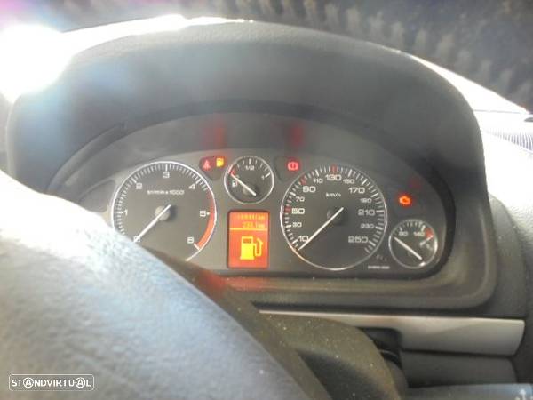 Peugeot 407 1.6cl 16v Diesel ano 2005 - 4