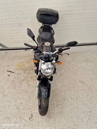 Yamaha FZ - 16