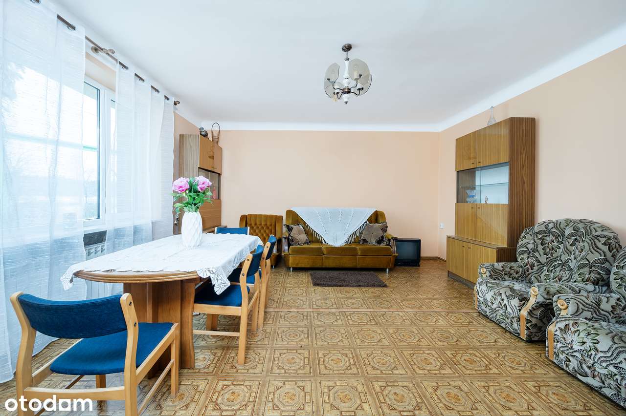 Na sprzedaż dom z dużą działką-5